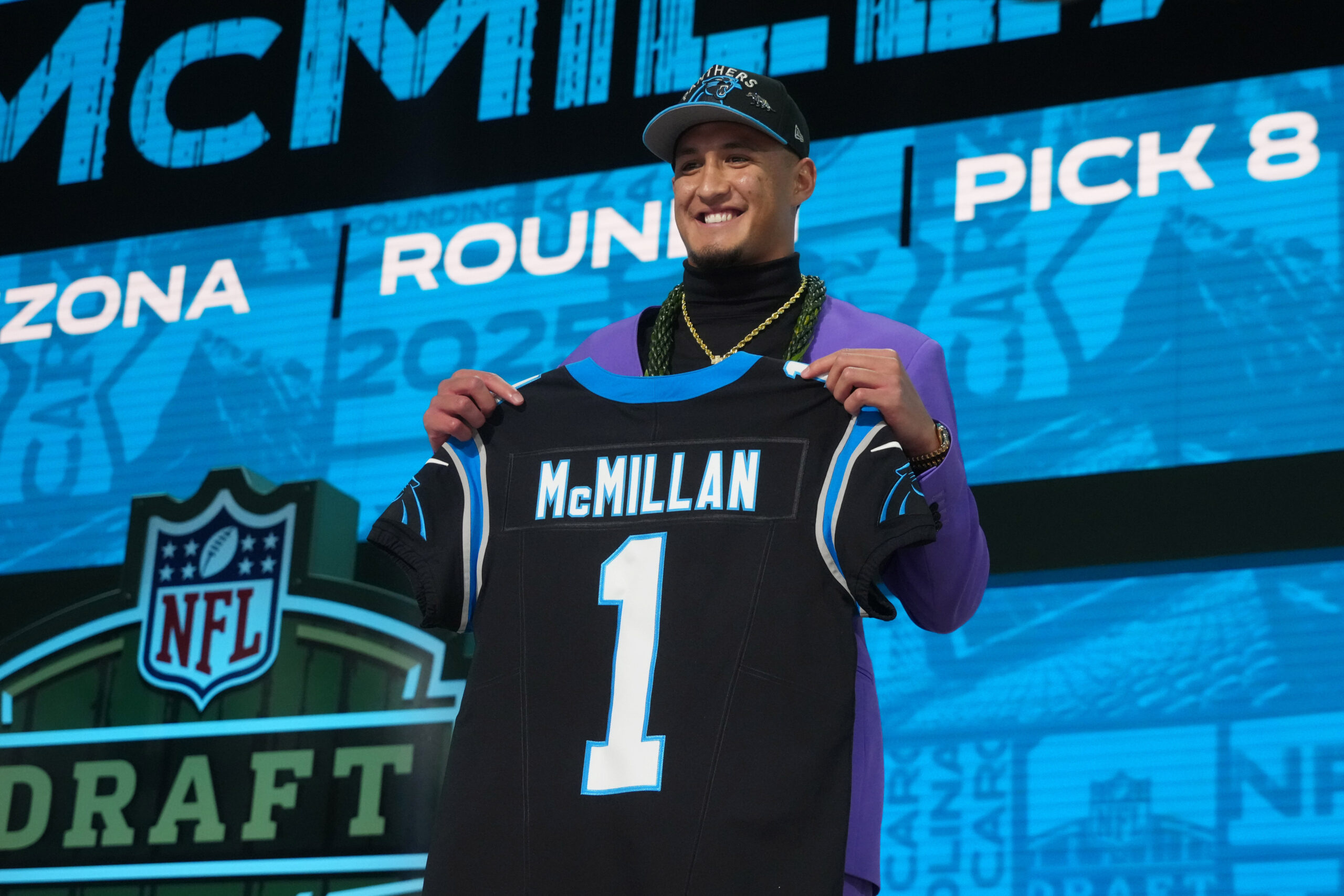 Cowboys fans in shambles as Panthers draft Tet McMillan with No. 8 pick
