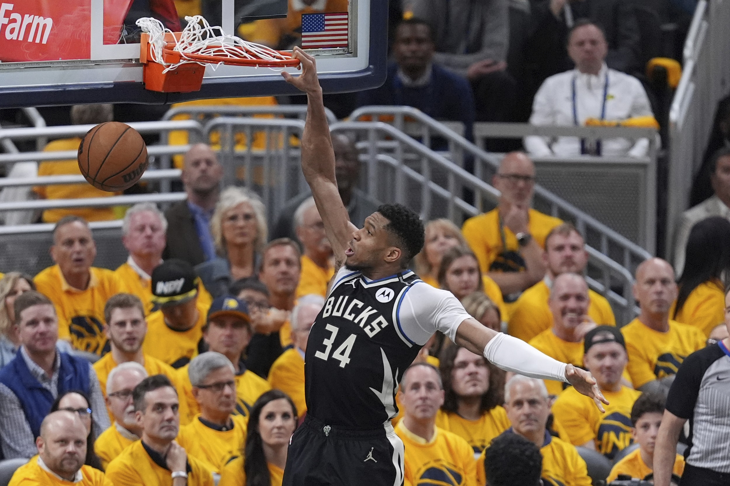 Bucks’ supporting cast struggles in Game 1 loss to Pacers