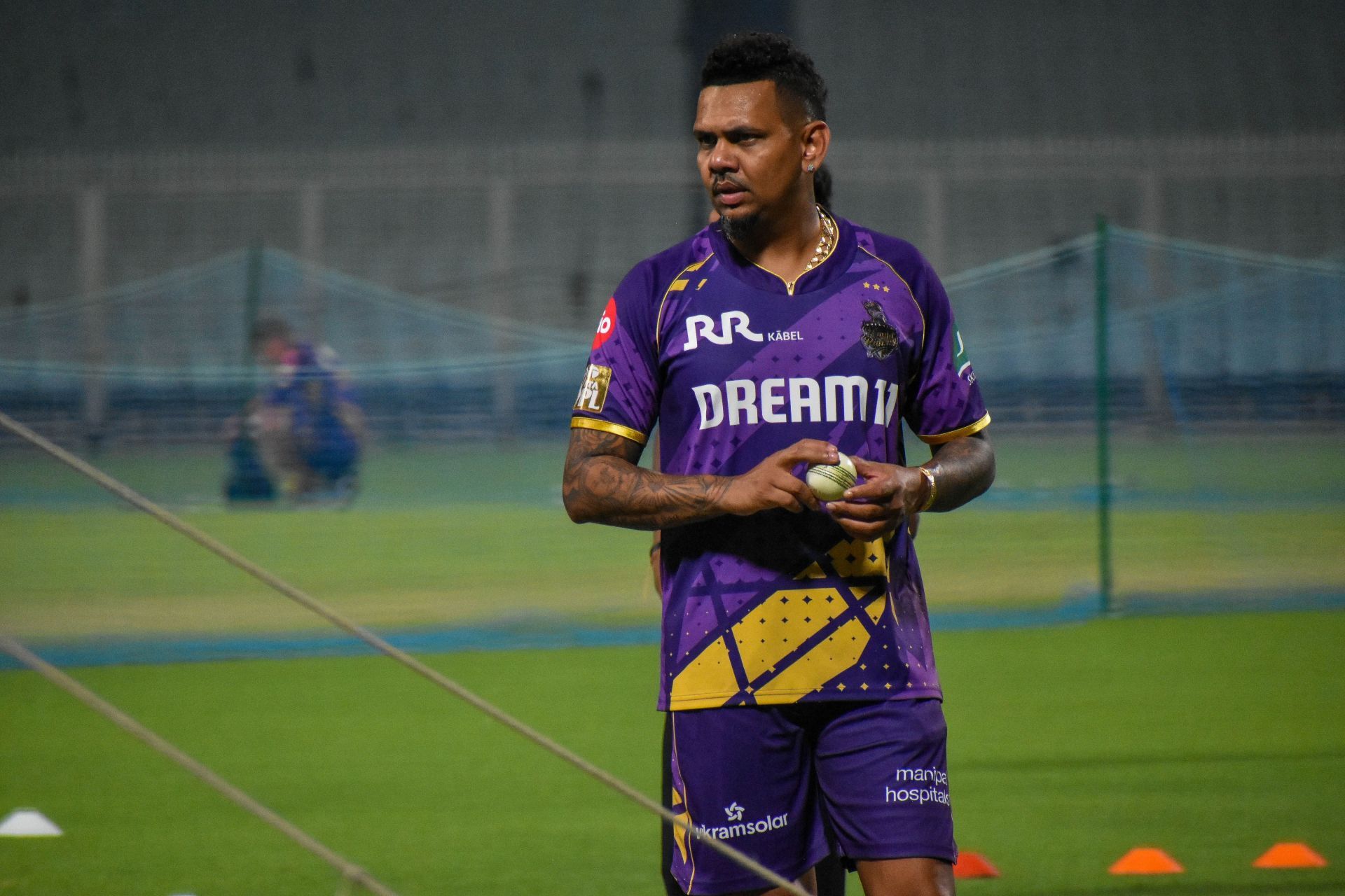 Sunil Narine drops an absolute sitter to give Vijay Shankar a reprieve on 0 in CSK vs KKR IPL 2025 clash [Watch]