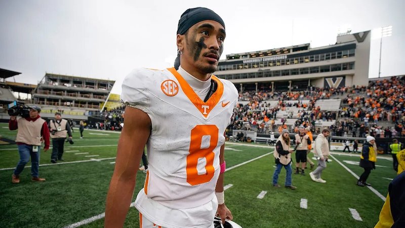McLaughlin: What Tenn QB Rift Means for College Football