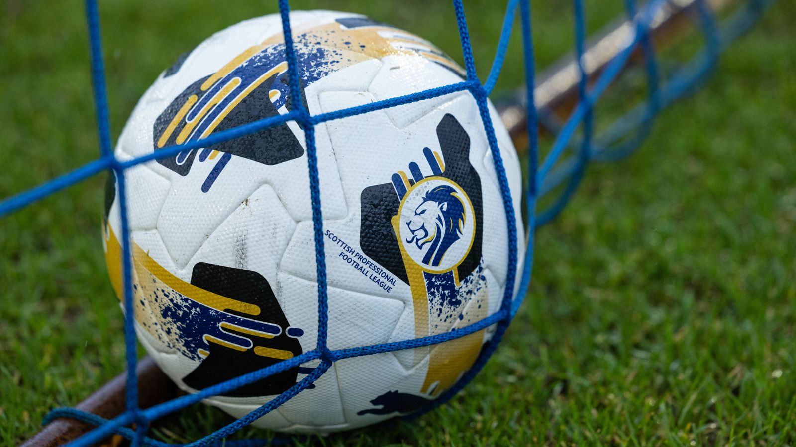 Scottish Premiership reconstruction plans halted but Championship, League One and Two could grow in size | Football News